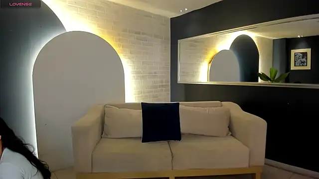 AmaliaCrus online show from April 1, 8:06 pm