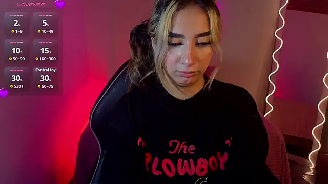 Malory tay1 online show from October 24, 7:21 pm