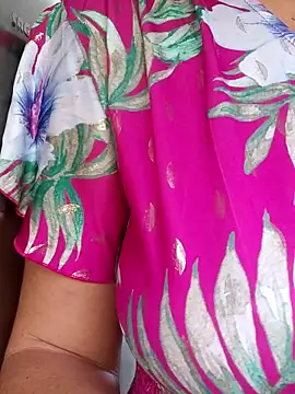 emiliemilf online show from March 5, 9:21 pm