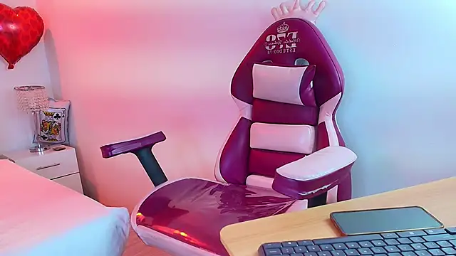 Lia adamsss online show from February 24, 3:38 am