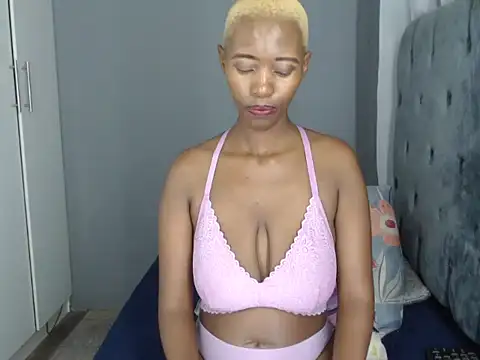 PREGGYGODESS online show from February 9, 10:34 pm