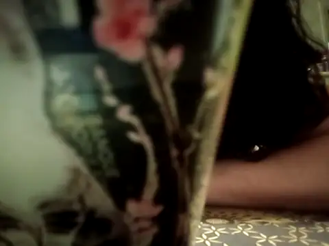 mimi19820 online show from April 5, 11:37 pm