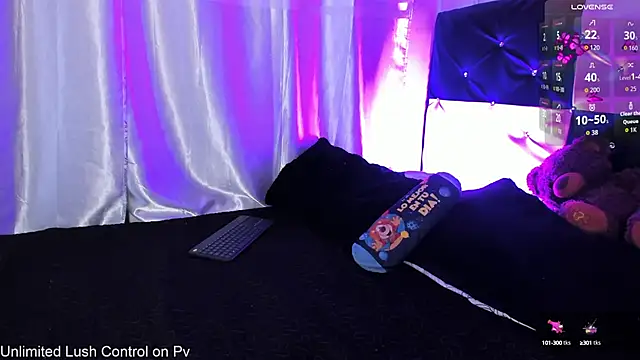 Riley Black online show from September 13, 2:03 pm