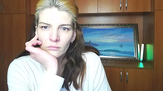 VanessaRey  online show from March 7, 5:53 pm