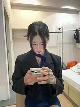 Rainbow-sweet online show from February 12, 3:58 pm