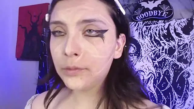 mikaskullcs online show from September 10, 4:45 am