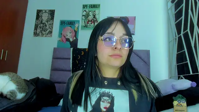 KARINNA  RAVEN online show from October 15, 1:30 am