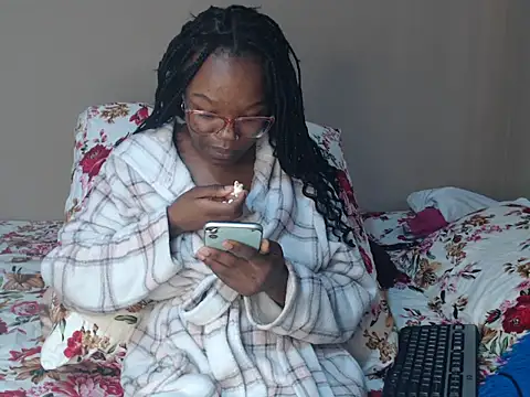 YummyMelanin117 online show from March 17, 3:05 pm