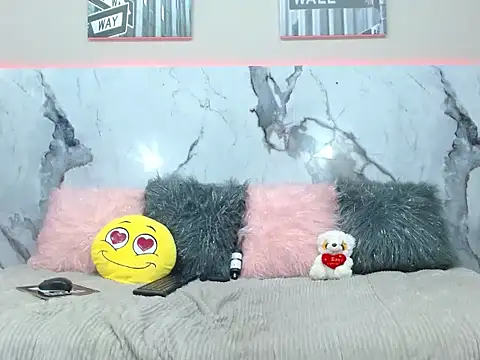 adajonnes online show from March 13, 8:10 pm