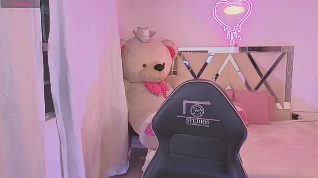 saaya tay online show from February 25, 3:16 am