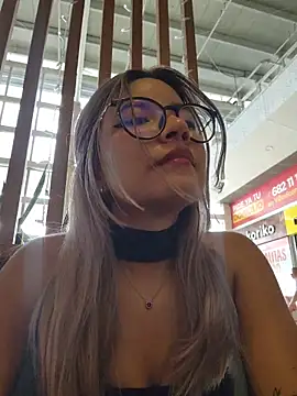 Pretty roxxyy online show from December 19, 1:25 pm