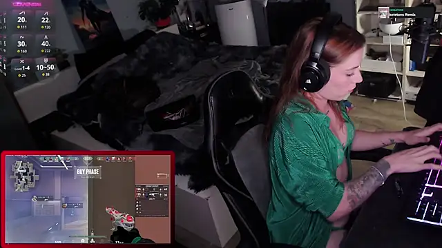 Horny Makima online show from September 26, 8:01 am