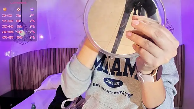 AlissaJoness online show from April 6, 11:44 am