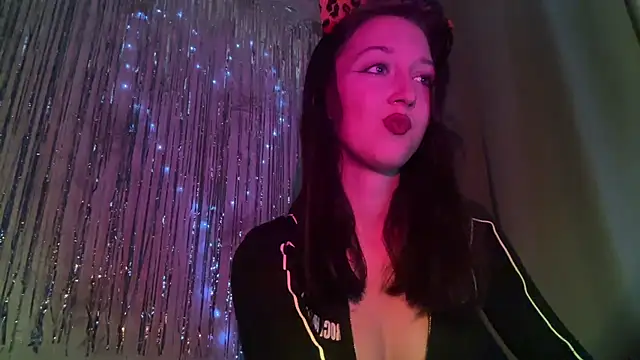 YourTemptation  online show from December 21, 10:08 am