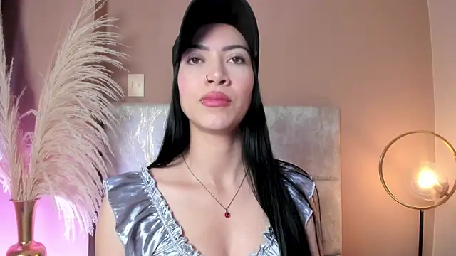 AbbieJoness  online show from November 4, 11:37 am