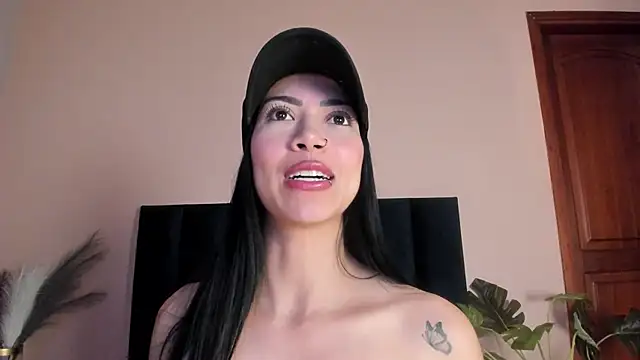 AbbieJoness  online show from December 19, 11:57 am