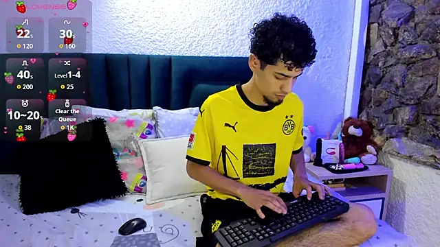 JennMuriel  online show from November 20, 1:12 pm