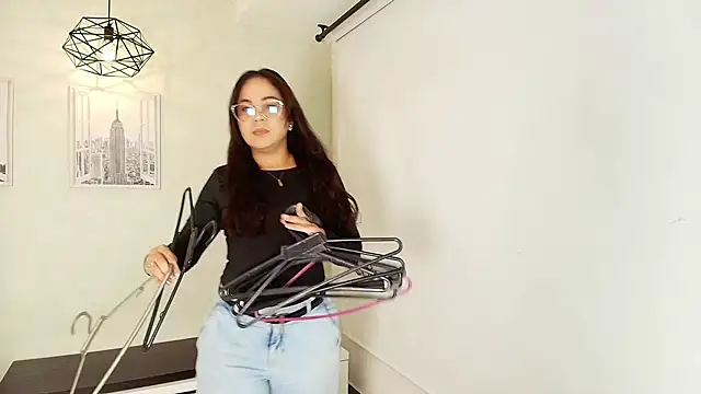  Victoria Collins online show from November 7, 11:05 am