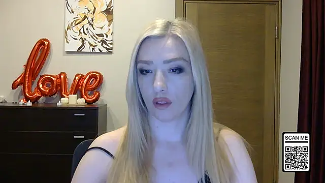 Wild Silk Desire online show from April 4, 5:45 pm