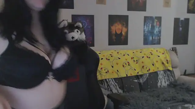 GothSuccubusBabe online show from September 23, 9:13 pm