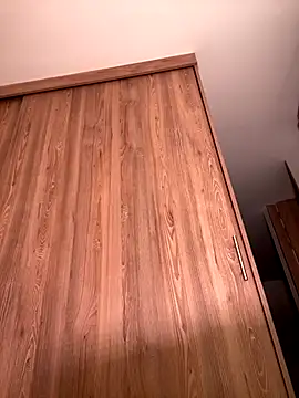 alissradiante1 online show from November 15, 3:29 am