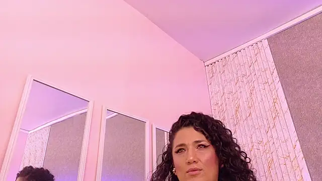 Dakota Rainbow22 online show from February 23, 12:22 am