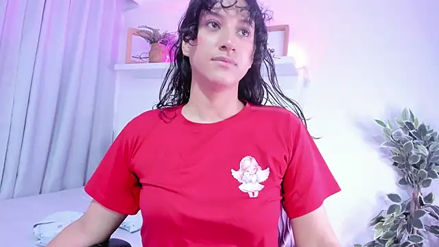 niia7 online show from April 10, 7:53 pm