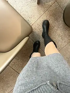 xiaoyuan01 online show from November 11, 4:52 am