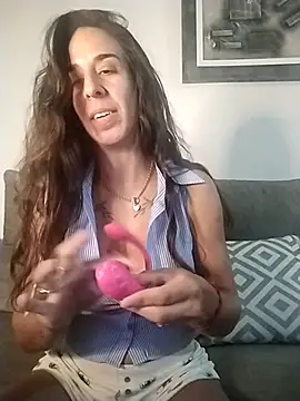 agustinalatina online show from September 23, 8:29 pm