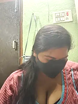 Liyaa 24 online show from March 3, 5:30 pm