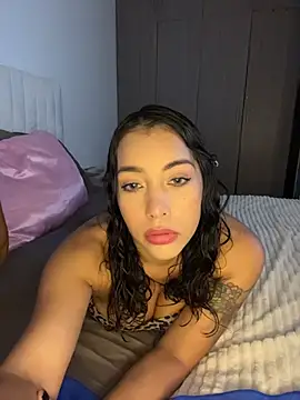 BelleXBeast online show from March 18, 4:12 pm