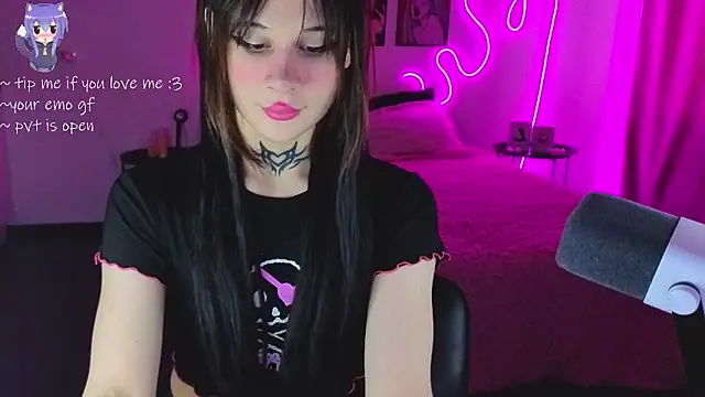 your little eva online show from March 6, 3:18 pm