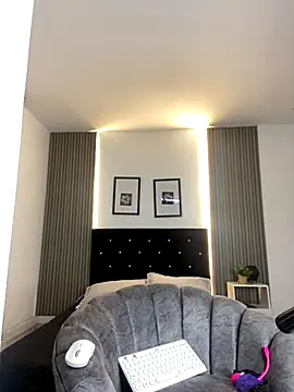 ashlycarteer online show from September 11, 7:03 pm