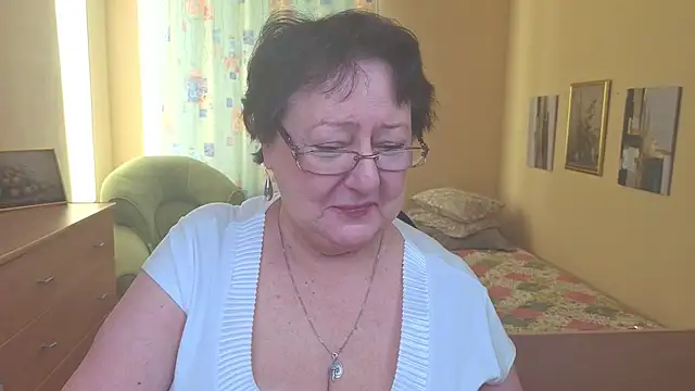 Margo Moll online show from December 16, 9:37 am