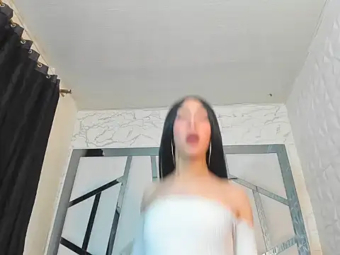 chaniesmith69x online show from December 5, 3:39 am