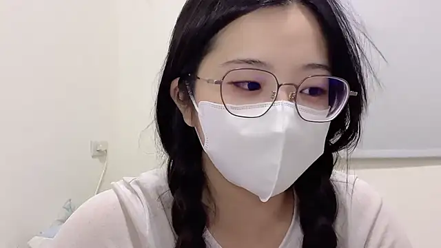 LHeart online show from October 2, 3:17 pm