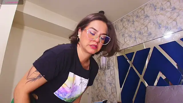 Luciifeer  online show from November 29, 6:56 pm