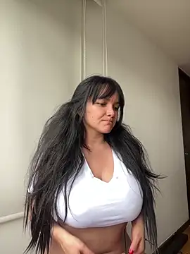 Nova Gabriela online show from April 11, 6:00 pm