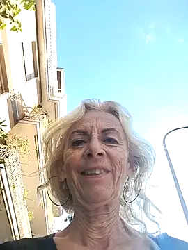 clarabell4 online show from October 16, 2:20 pm