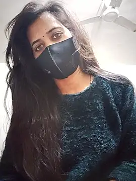 cute radhikaa online show from January 13, 12:27 am