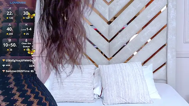 Agatha-Adams online show from September 17, 2:15 pm