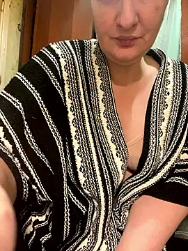 FetishIris online show from October 1, 3:06 pm