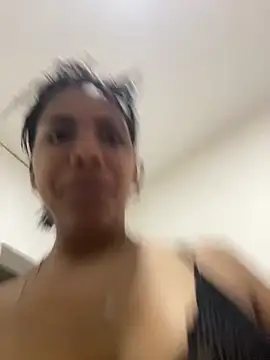 amandaaasilvaa online show from January 7, 12:41 pm