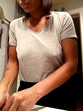 Flacidas online show from November 22, 10:45 pm