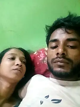 Hotty-couple063 online show from October 12, 4:09 pm