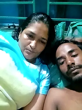 Hotty-couple063 online show from September 24, 5:34 pm