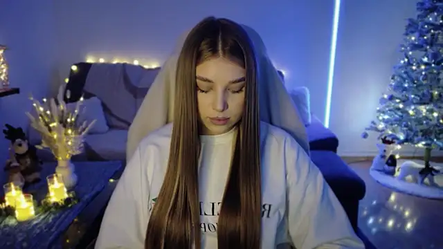 Emma candyyy online show from November 25, 11:45 am