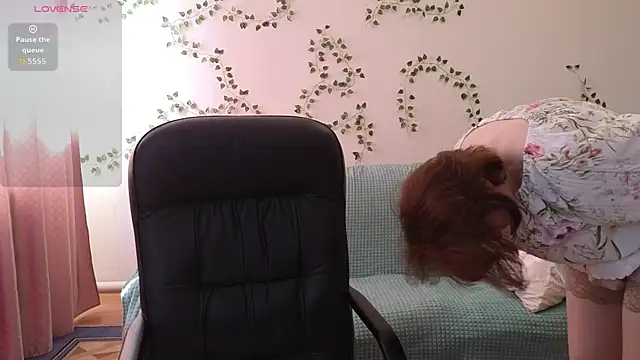 Lia Tito online show from April 17, 7:21 am