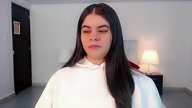 maddissonivanova online show from March 15, 7:27 pm