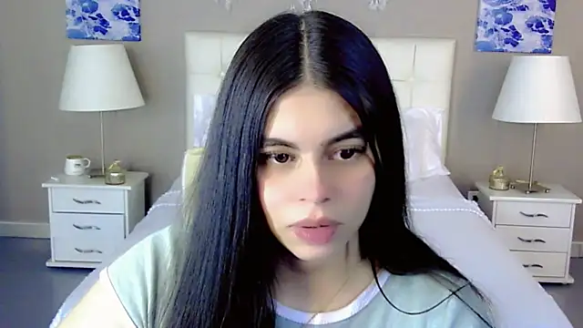 maddissonivanova online show from September 15, 7:10 pm